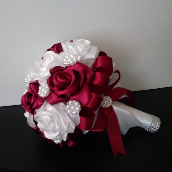 Eternal rose bouquet for weddings or XV Years in wine red and white main image 2